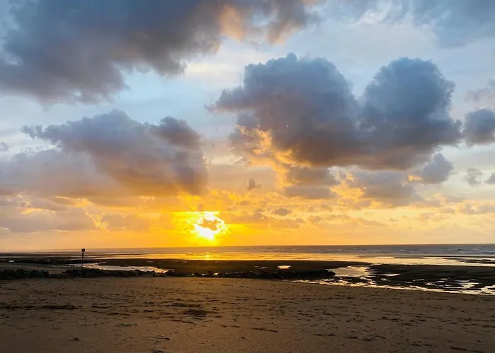 La Petite Marjolaine A 3min A Pied De La Plage Merville-Franceville-Plage